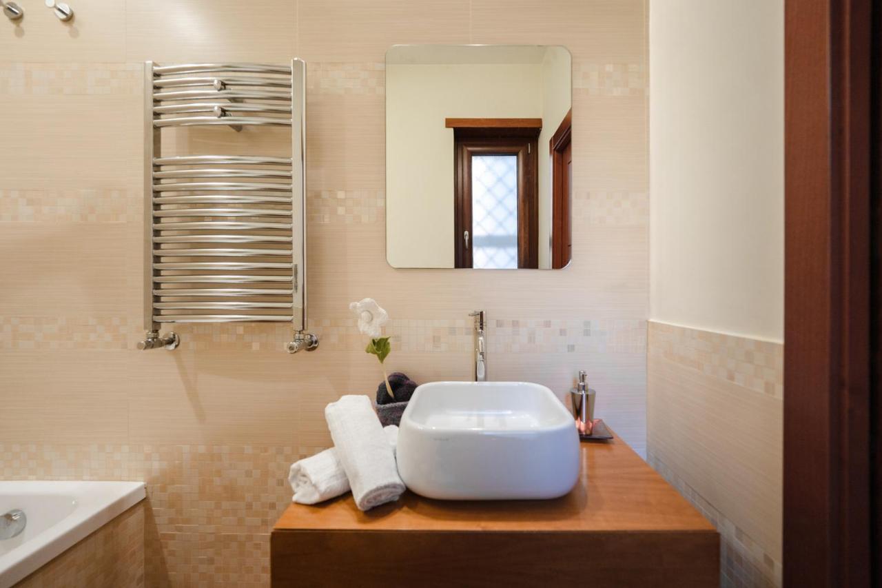 Napoli Charming Apartments Vomero "Fashion And Glamour" 외부 사진