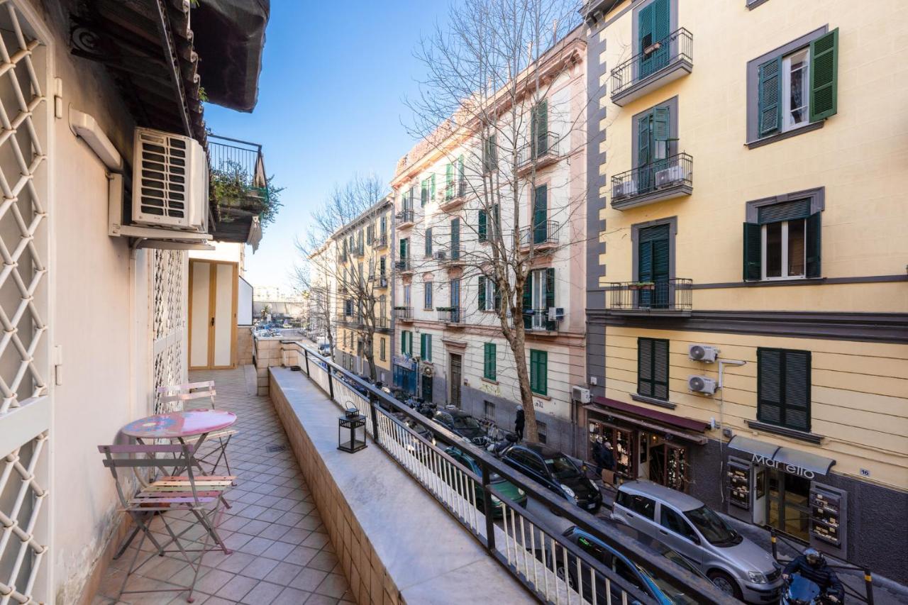Napoli Charming Apartments Vomero "Fashion And Glamour" 외부 사진