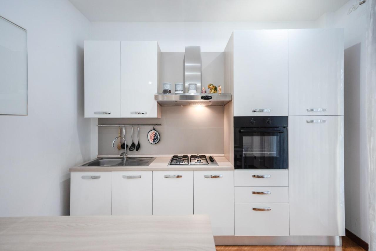 Napoli Charming Apartments Vomero "Fashion And Glamour" 외부 사진
