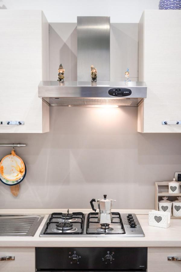 Napoli Charming Apartments Vomero "Fashion And Glamour" 외부 사진
