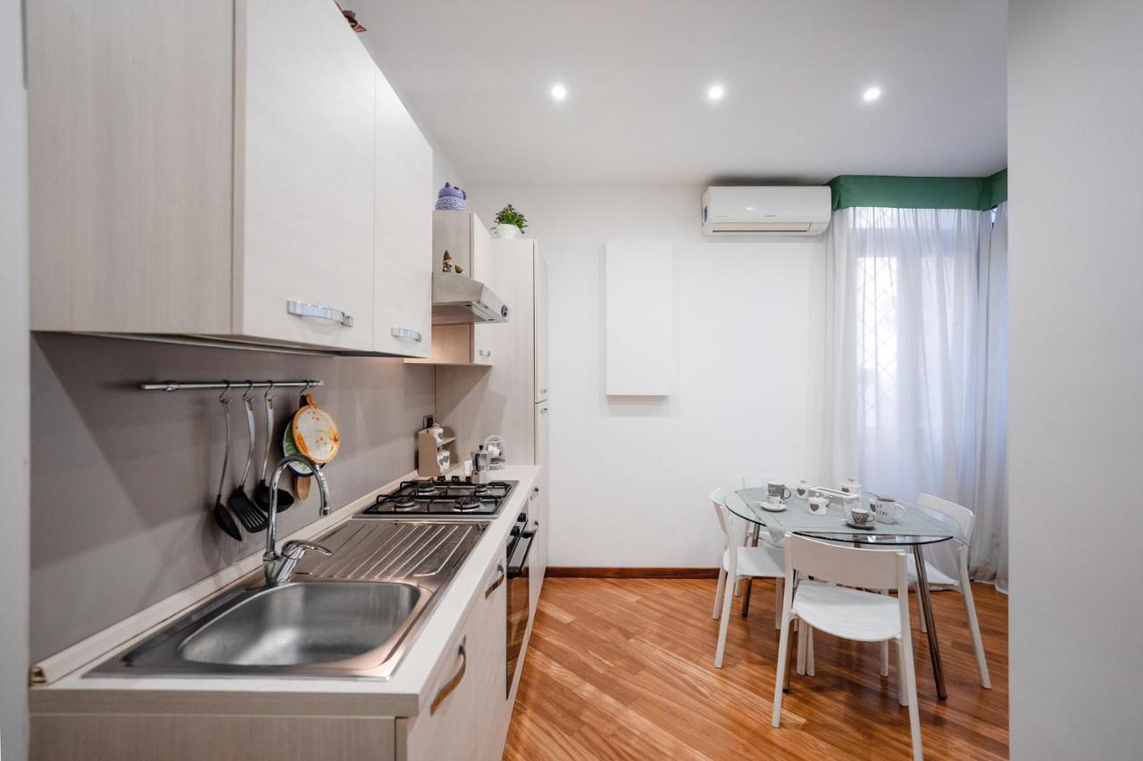 Napoli Charming Apartments Vomero "Fashion And Glamour" 외부 사진