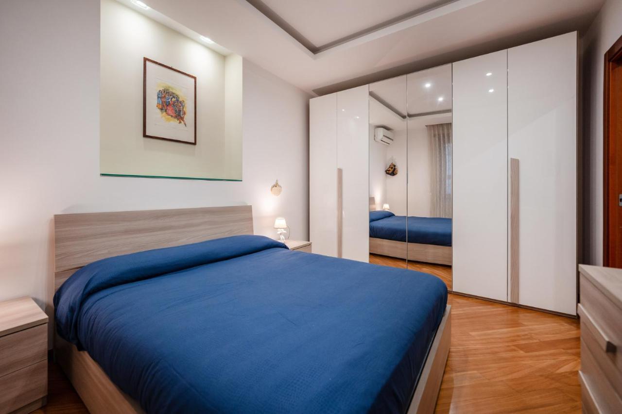 Napoli Charming Apartments Vomero "Fashion And Glamour" 외부 사진