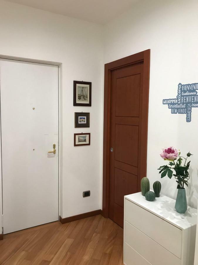 Napoli Charming Apartments Vomero "Fashion And Glamour" 외부 사진